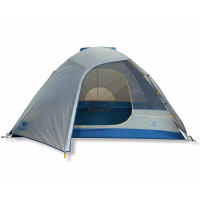 Music festivals and car campgrounds watch out, the Bear Creek 4 offers a full array of features at a price that we can all appreciate.